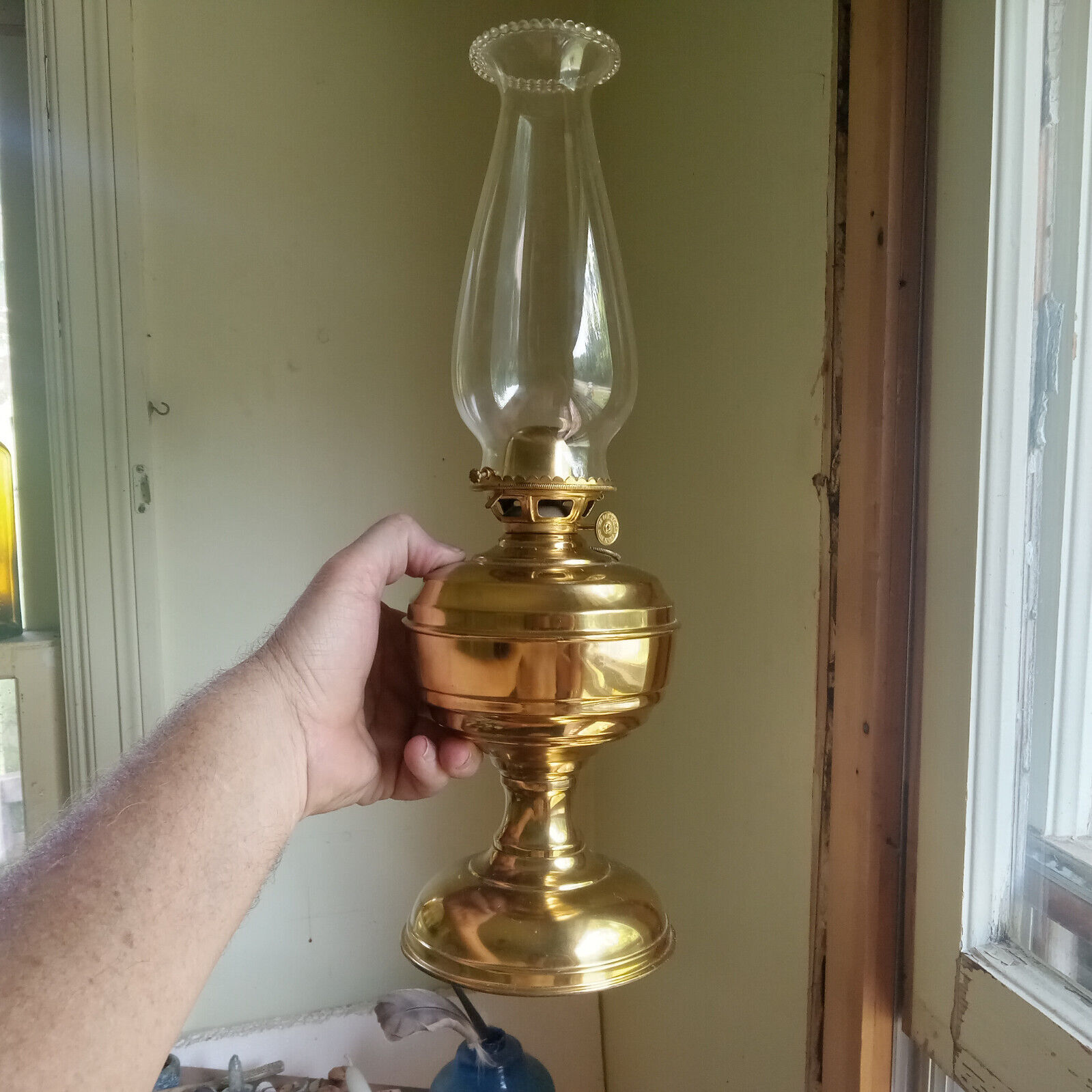 1880s BRASS BRADLEY & HUBBARD OIL LAMP WITH LIP BURNER & MACBETH GLASS CHIMNEY