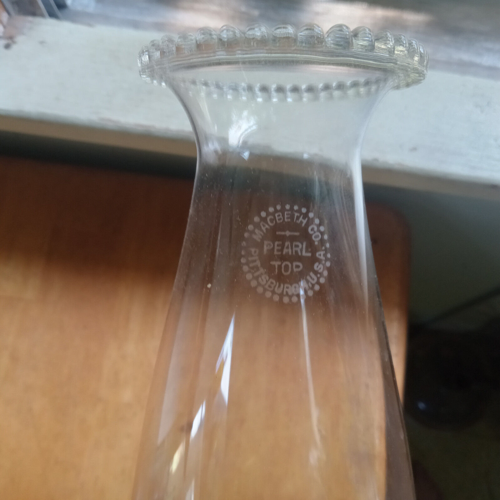 1880s BRASS BRADLEY & HUBBARD OIL LAMP WITH LIP BURNER & MACBETH GLASS CHIMNEY