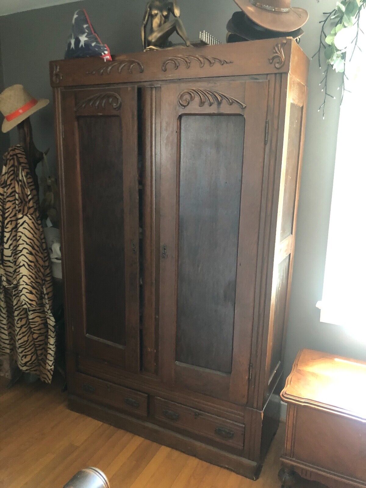 antique oak bedroom set, dark oak finish, raised legs, wardrobe can be disassemb