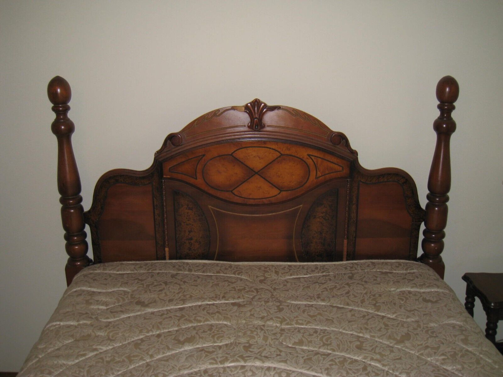 Antique - Early 1900’s 4 Piece Bedroom Set with gorgeous inlays