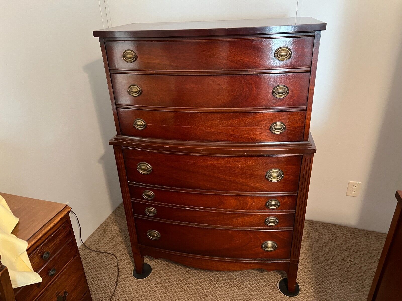 Antique mahogany 5 pc bedroom 4- poster set. Local pick up only. $5,000