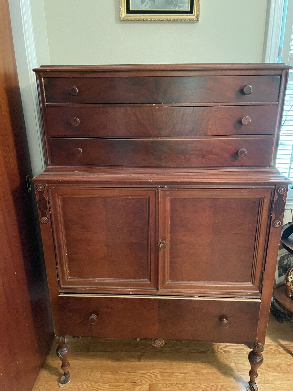 Antique Mahogany Bedroom Set - 3 Pieces 