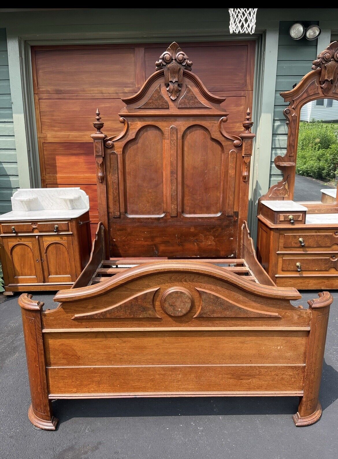 Antique Victorian  3pc Bedroom Set – Outstanding Condition