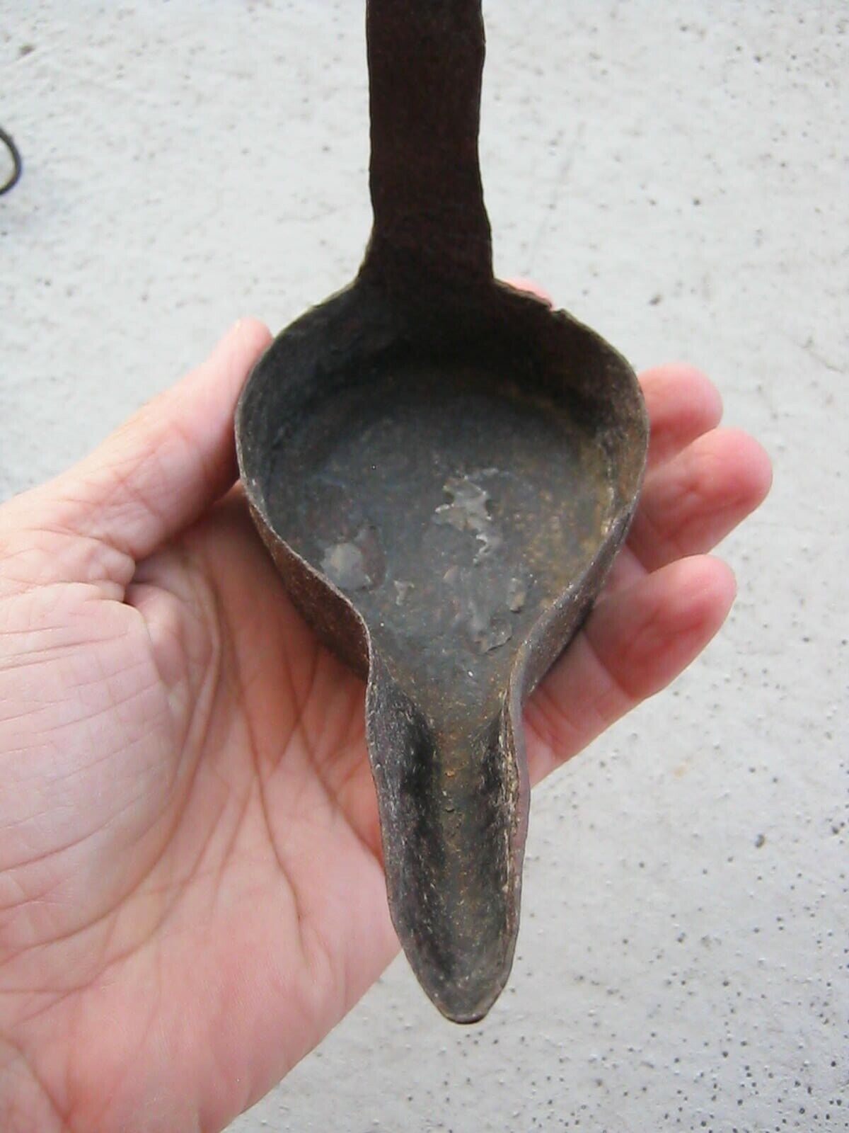 18th C HAND WROUGHT IRON DOUBLE CRUISE BETTY OIL BURNING LAMP/WICK TRIMMER SNUFF