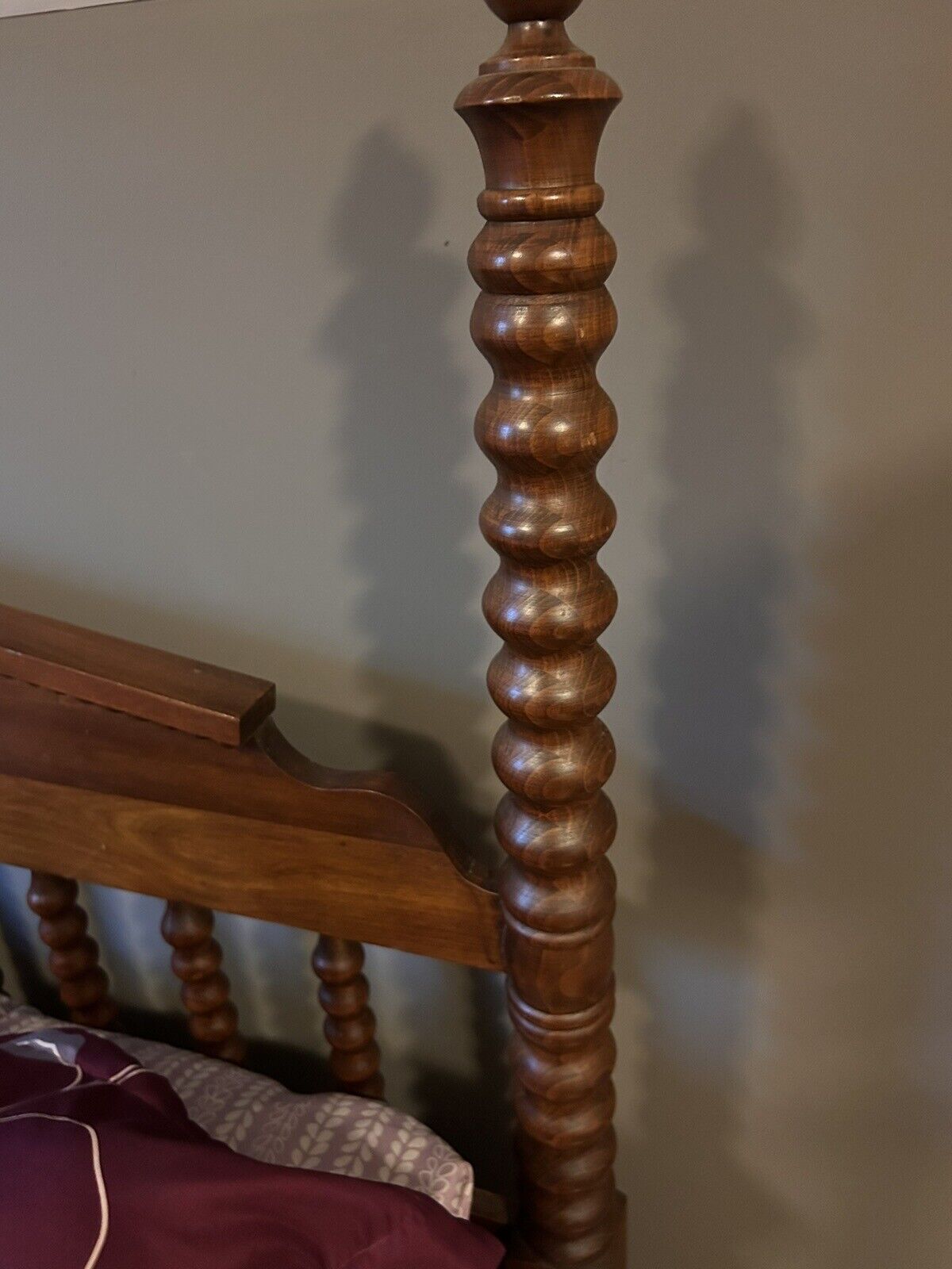 Antique Mahogany Bedroom Suit. Full Size Frame, Mirrored Dresser,