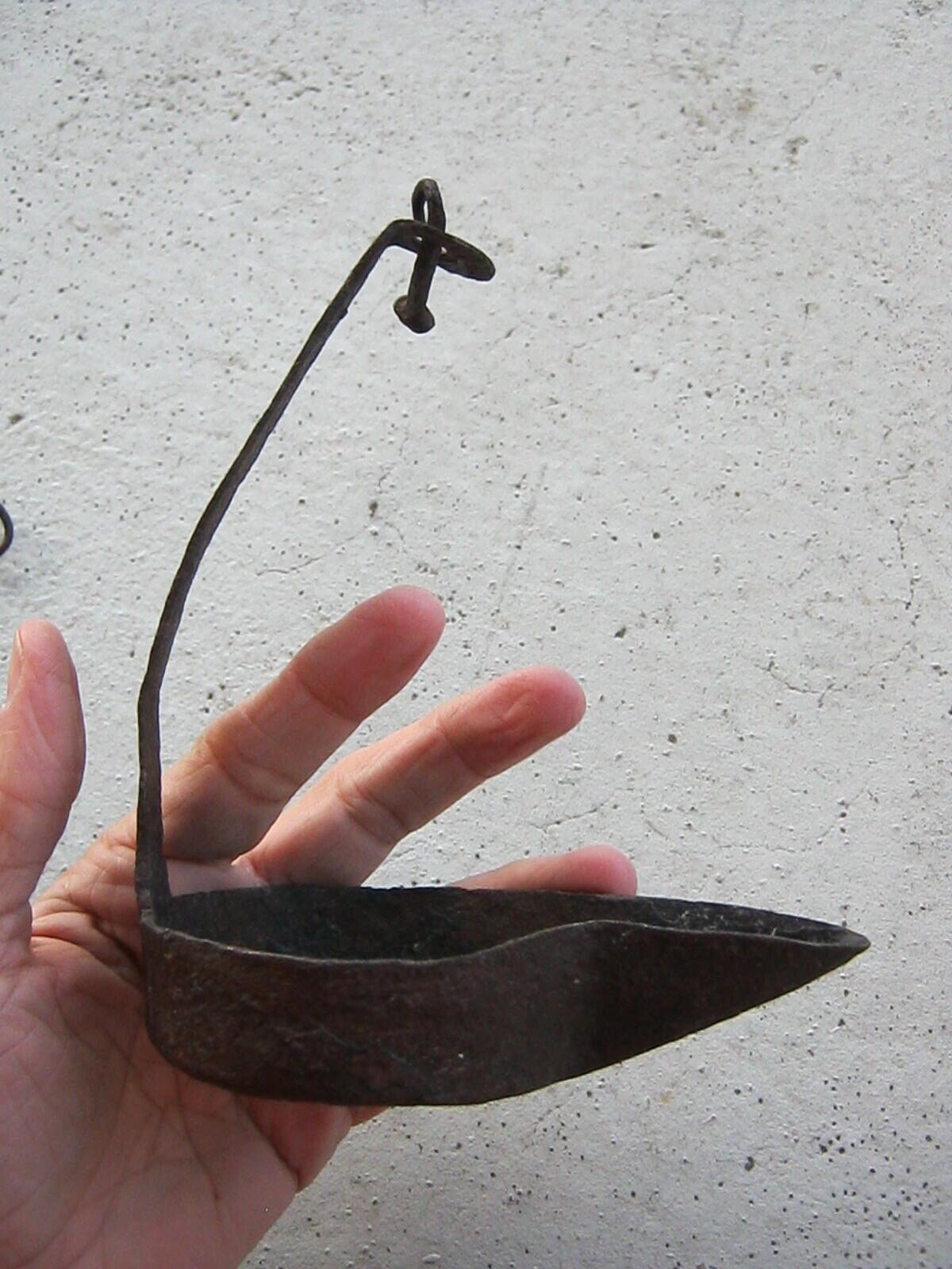 18th C HAND WROUGHT IRON DOUBLE CRUISE BETTY OIL BURNING LAMP/WICK TRIMMER SNUFF