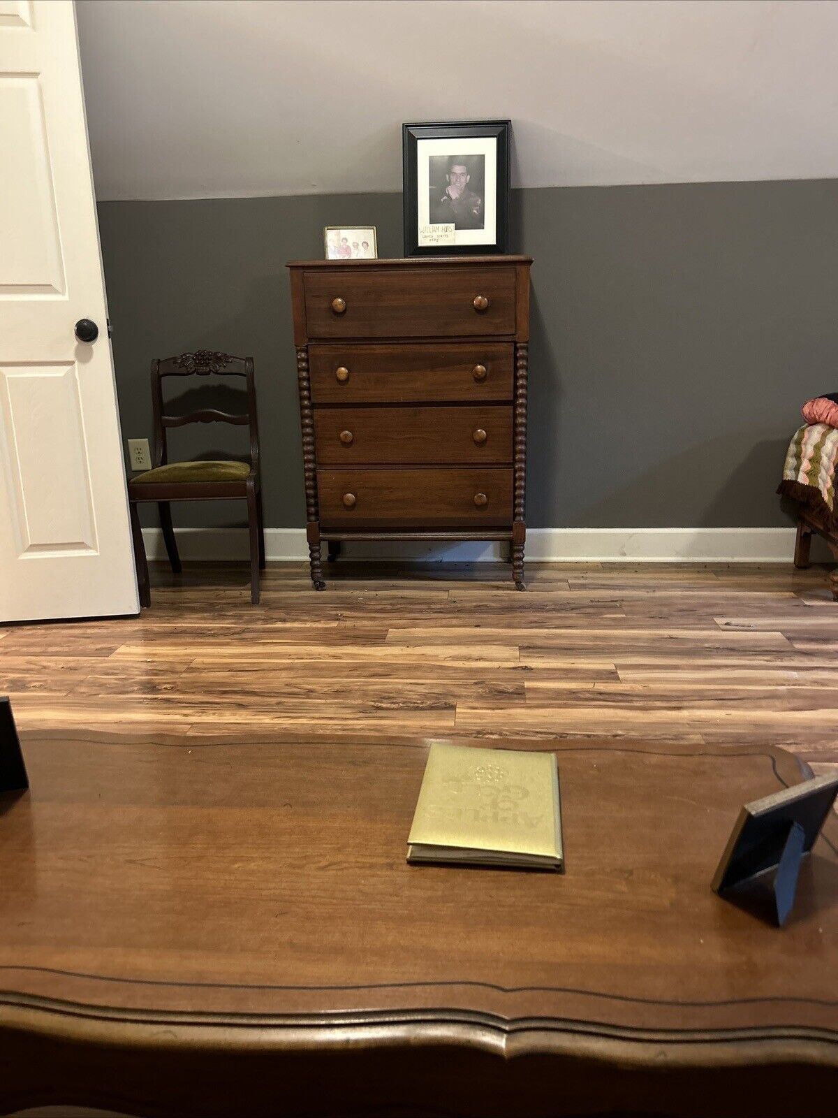 Antique Mahogany Bedroom Suit. Full Size Frame, Mirrored Dresser,