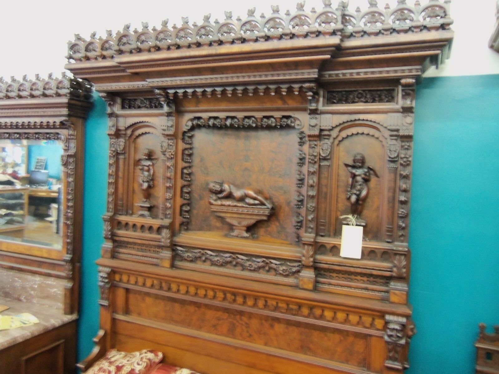 Victorian 3 pc Bedroom set New York Exposition Walnut Burl Great Carvings