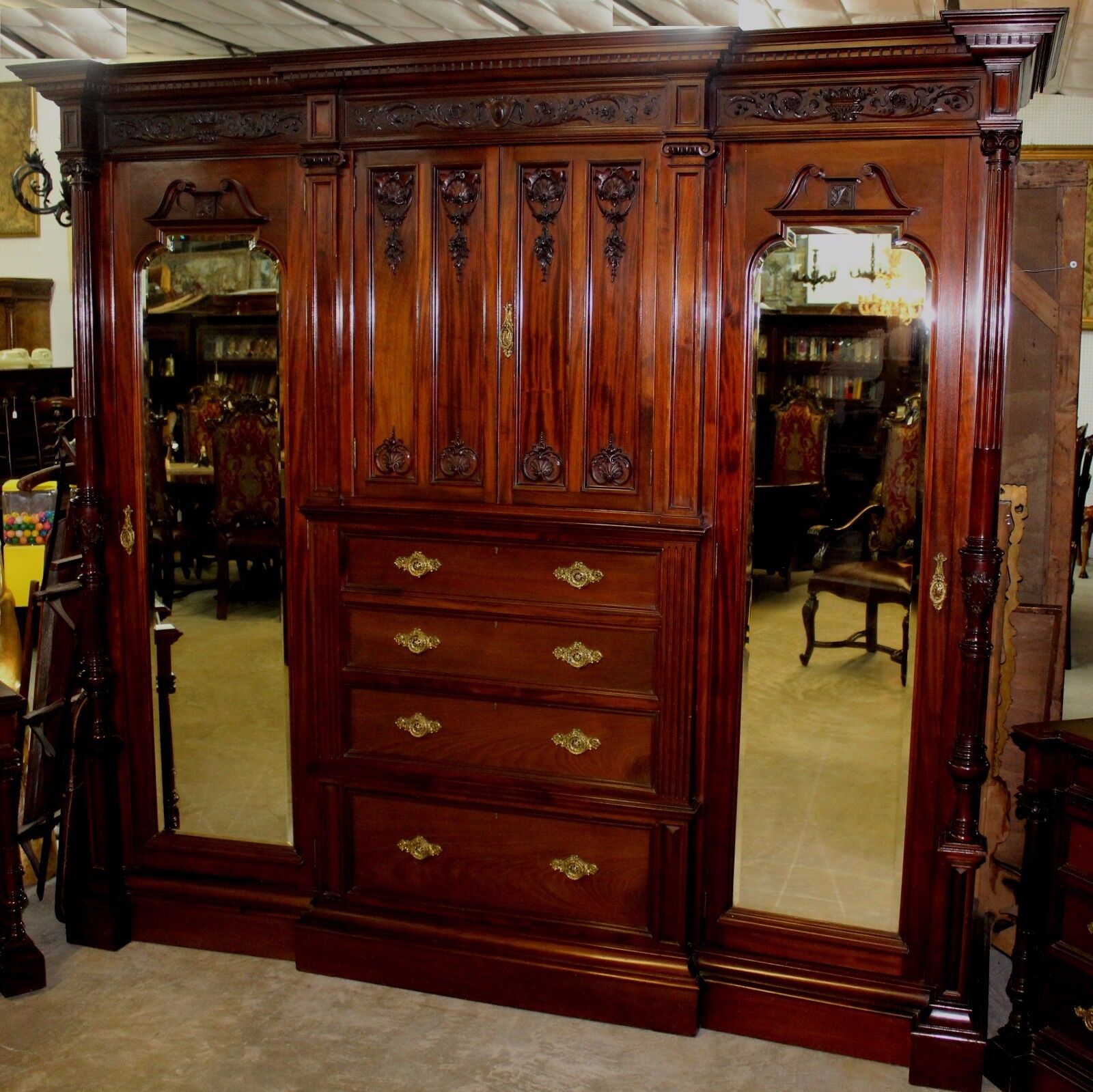Antique Carved English Edwardian Solid Mahogany 4 Piece Bedroom Set W/ Bed C1890