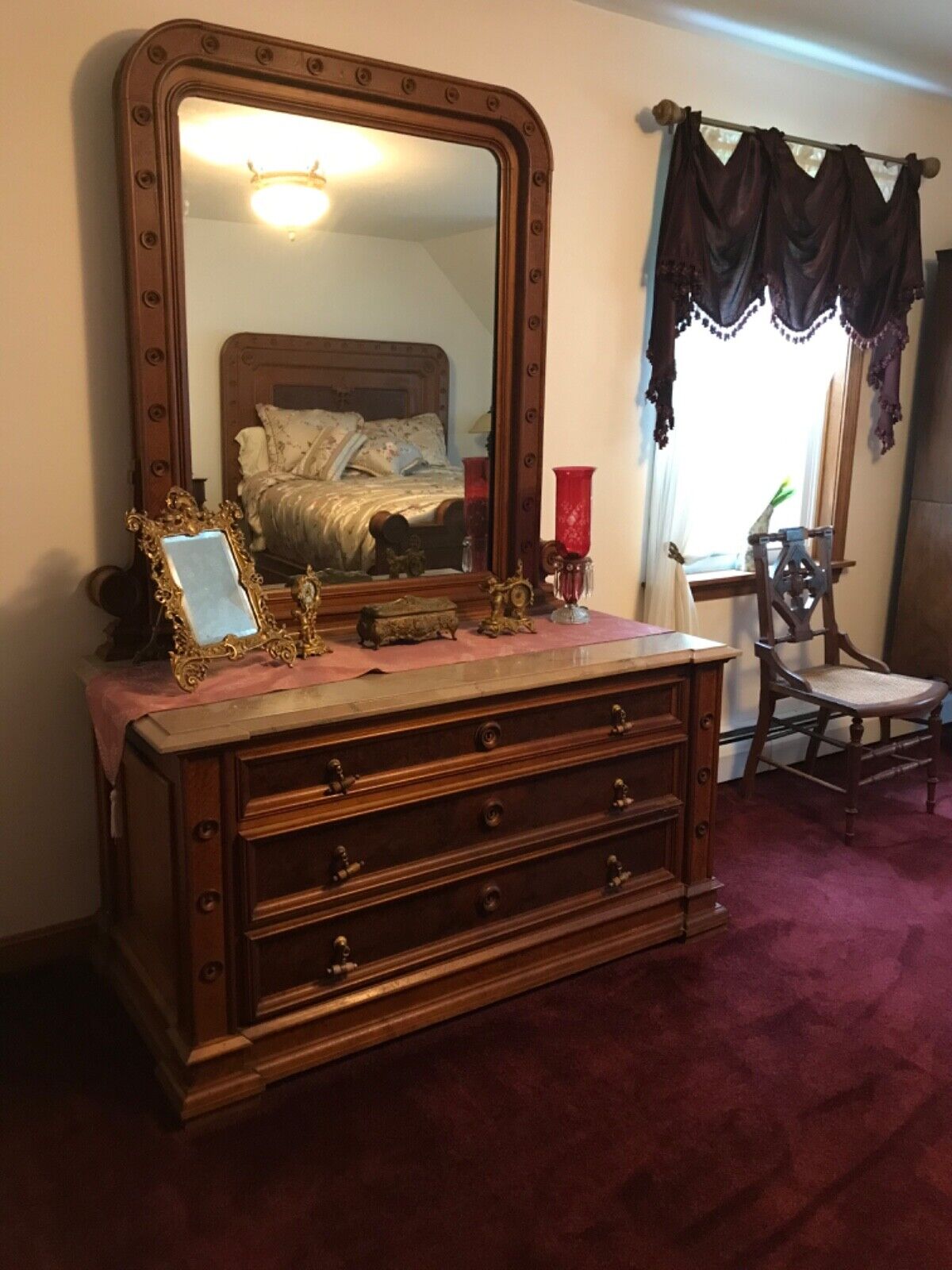 5pc Victorian Marble Top Bedroom Suite Walnut/Burl