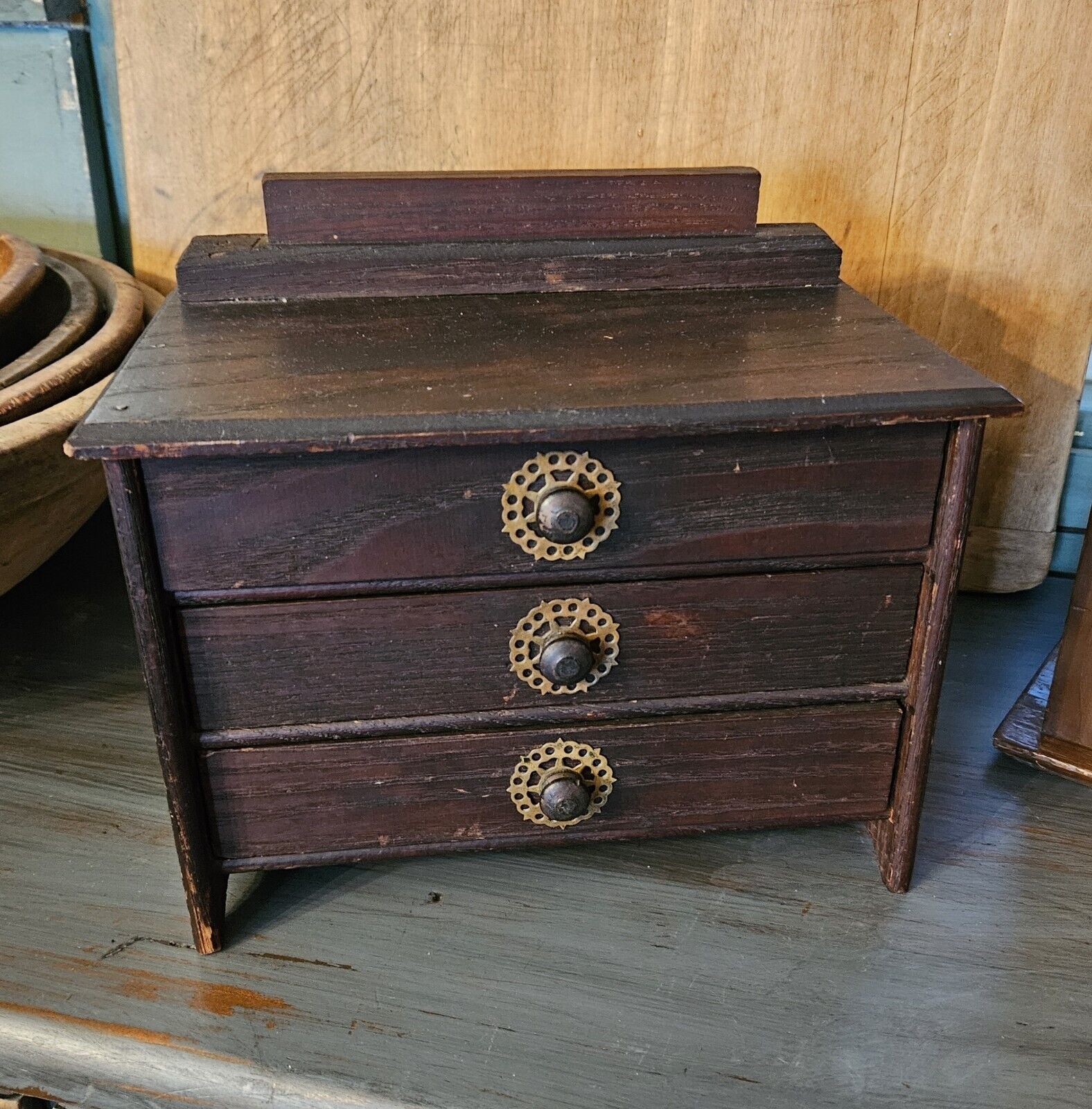 ANTIQUE EARLY 1900'S BEAUTIFUL WOOD SMALL DOLL DRESSER EDWARDIAN BEARS & DOLLS