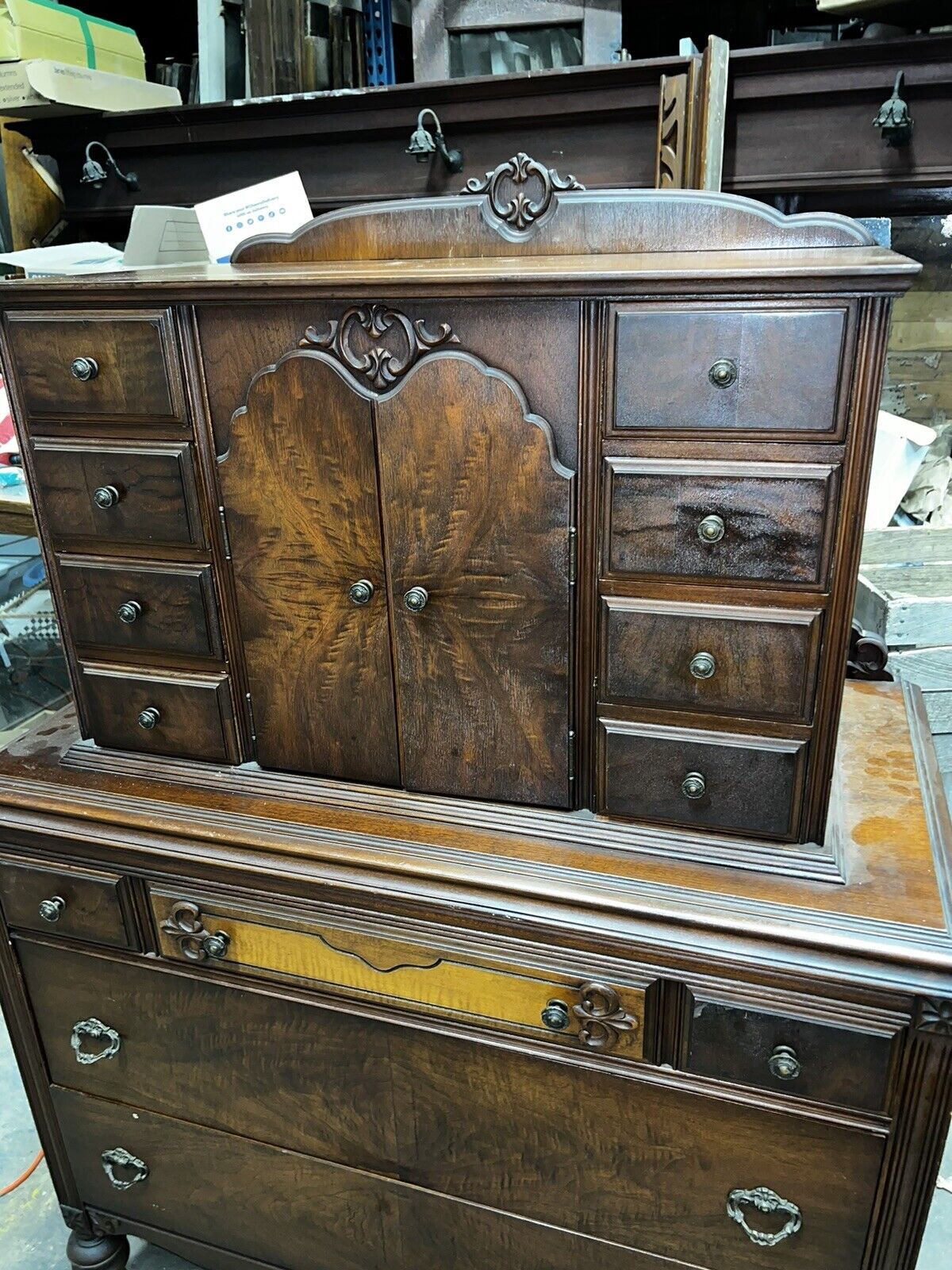 vintage 1920’s solid wood 3 piece bedroom set dressing table & 2 dressers NC mkr