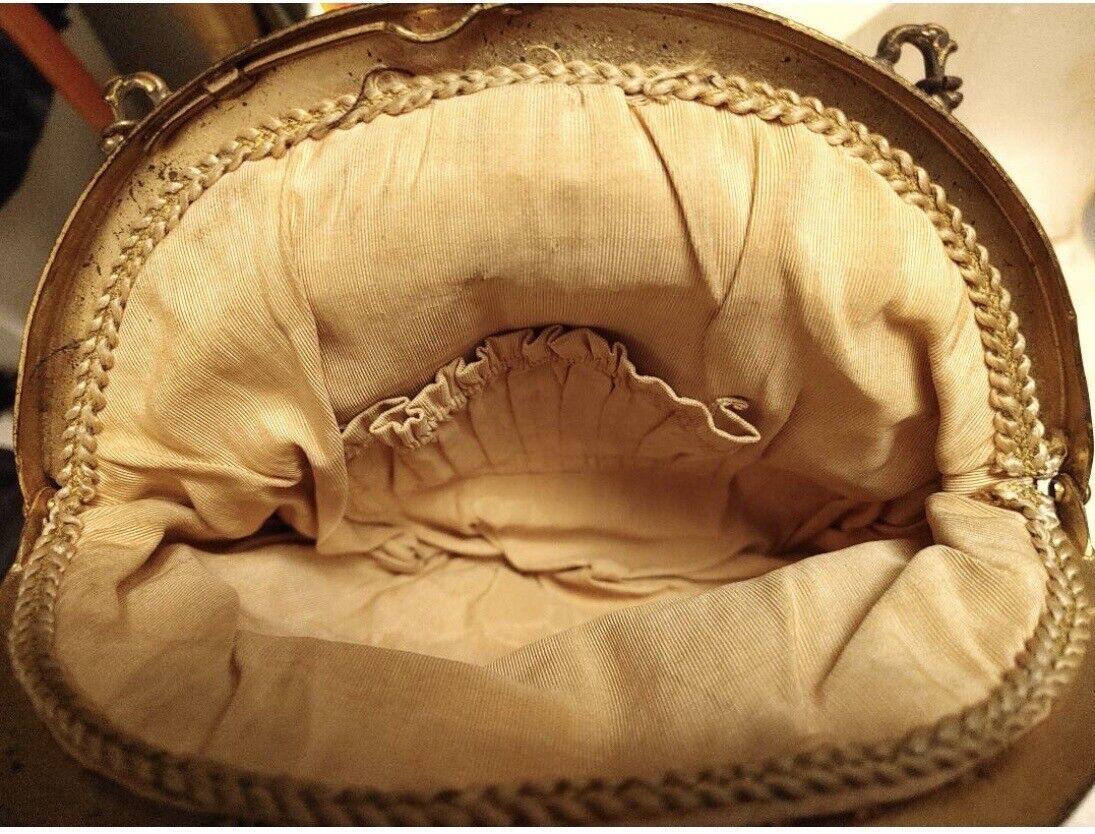 Early 1900s Antique Tapestry Handbag