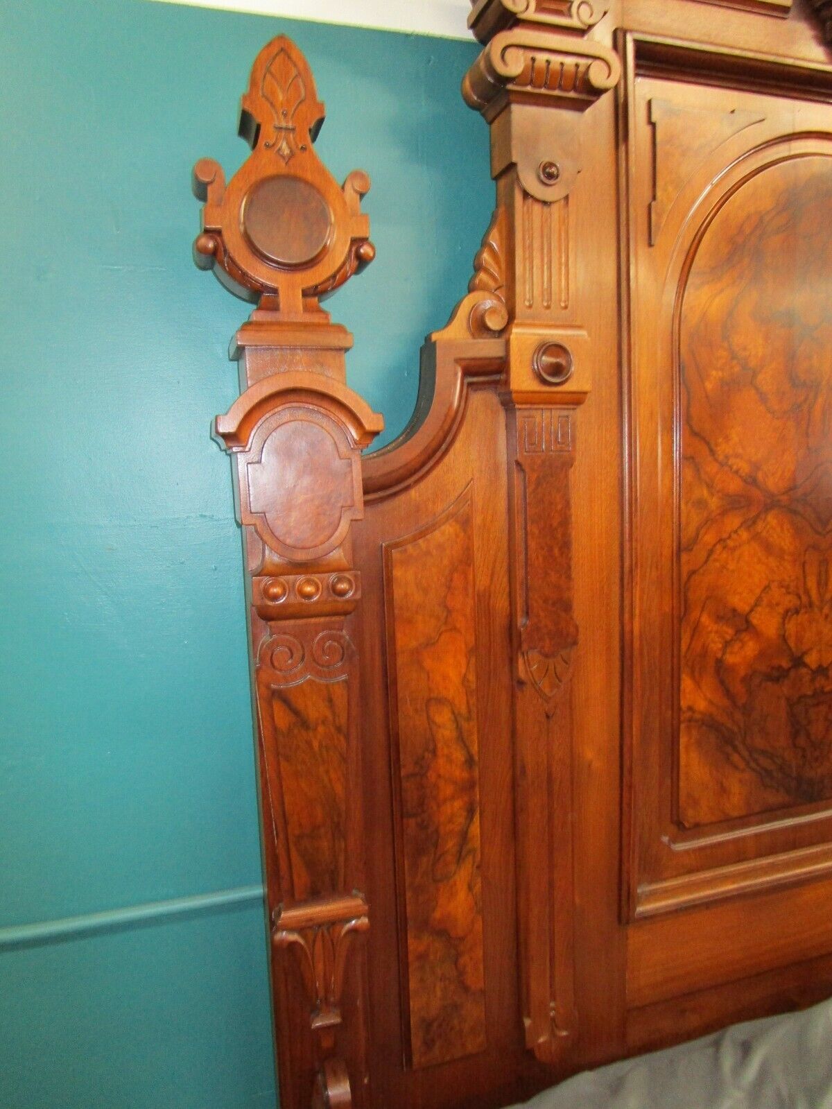 American Renaissance Bedroom Set 2 Pc Burl Walnut Wood