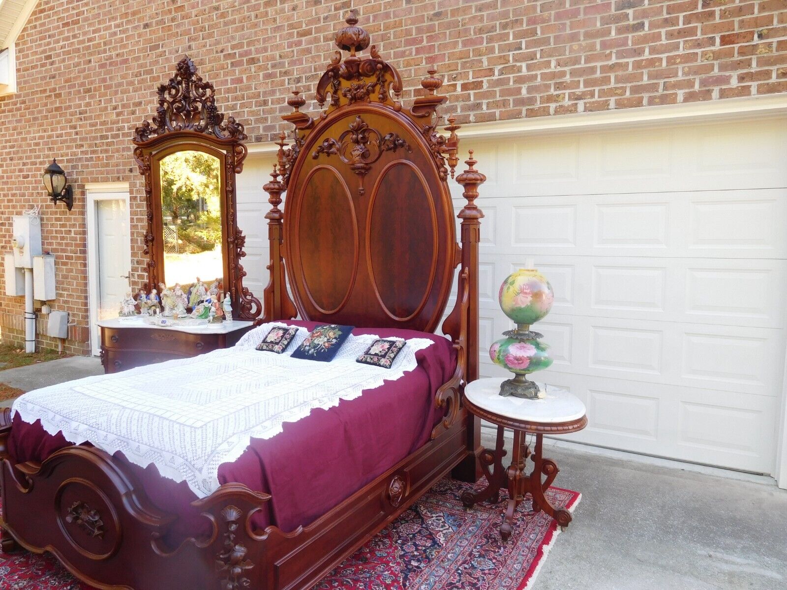 HIGHEST GRADE VICTORIAN MITCHELL & RAMMELSBERG QUEEN SIZE BEDROOM SET