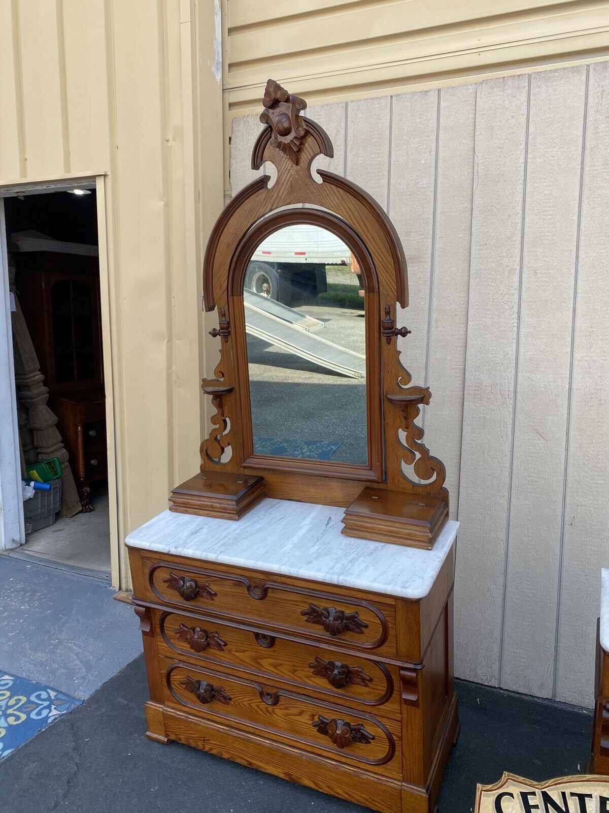 65516  Antique Victorian Oak Bedroom Set Full Bed Dresser w/ mir. Washstand