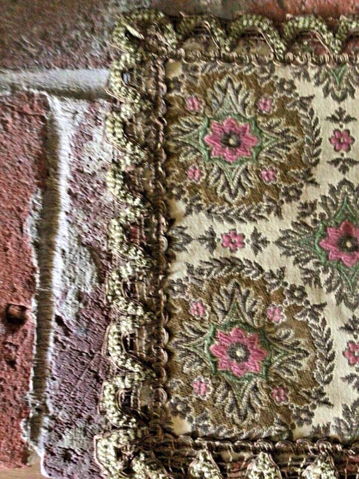 Early 1900s Velvet Tapestry Decorative Placemat