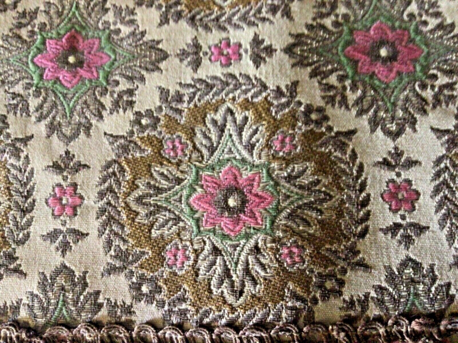 Early 1900s Velvet Tapestry Decorative Placemat