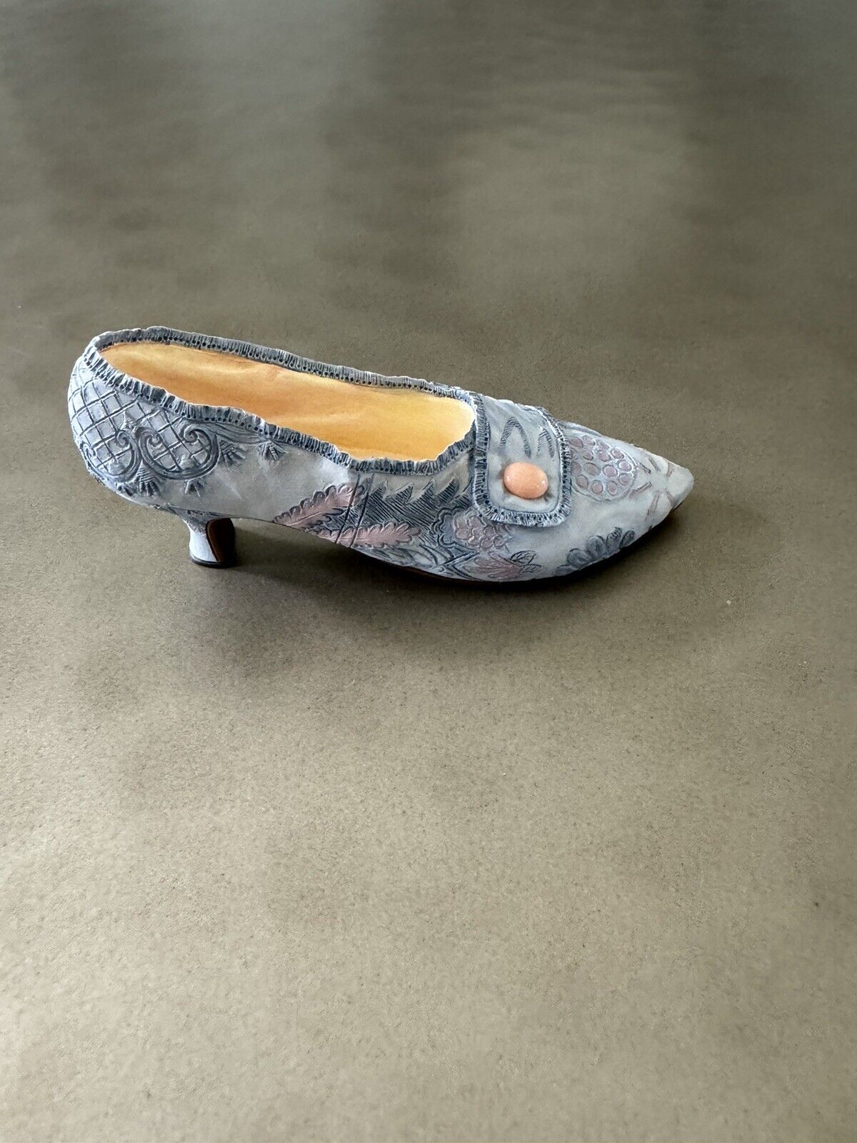 Raine Just The Right Shoe: Lavish Tapestry 1760