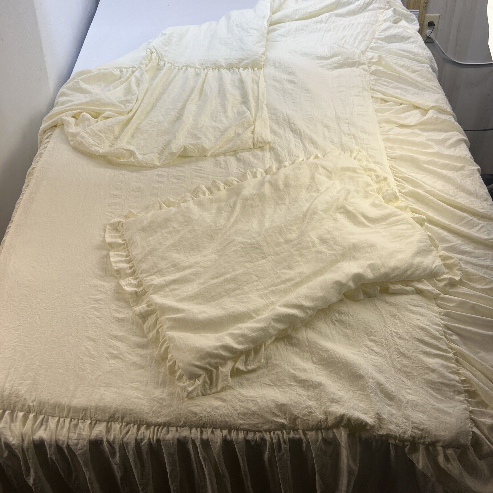 Stunning 1940s Cream Satin Quilted Bedspread