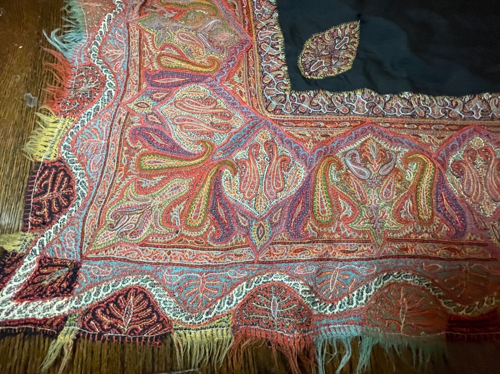Victorian 1800s Kashmir Wool Paisley Shawl