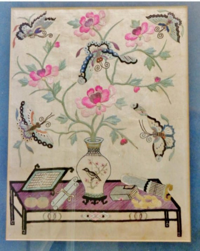 Qing Dynasty 1700s Qianlong Silk Embroidered Panel