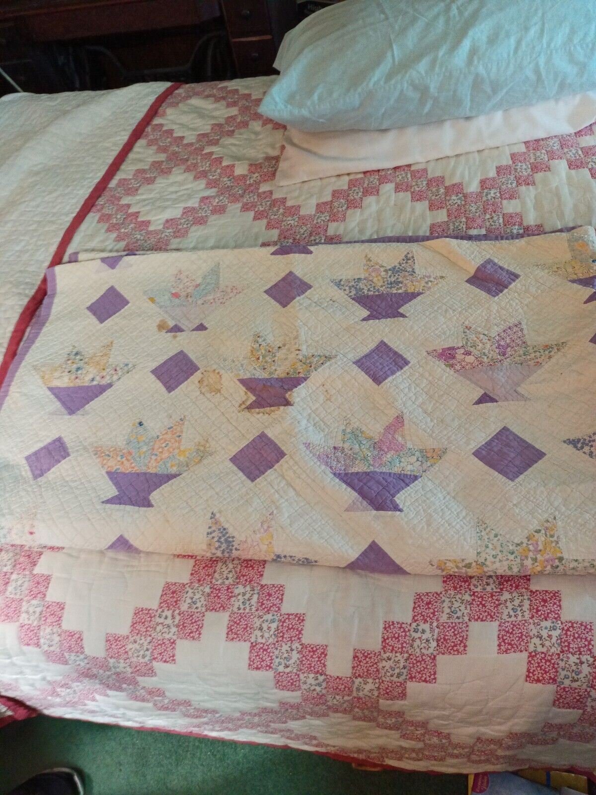 Antique Amish Hand-Pieced Quilt from 1900s