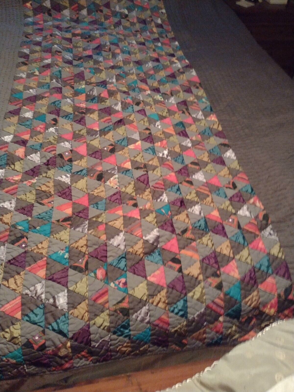 Charming Vintage Triangle Quilt in Purple and Gold