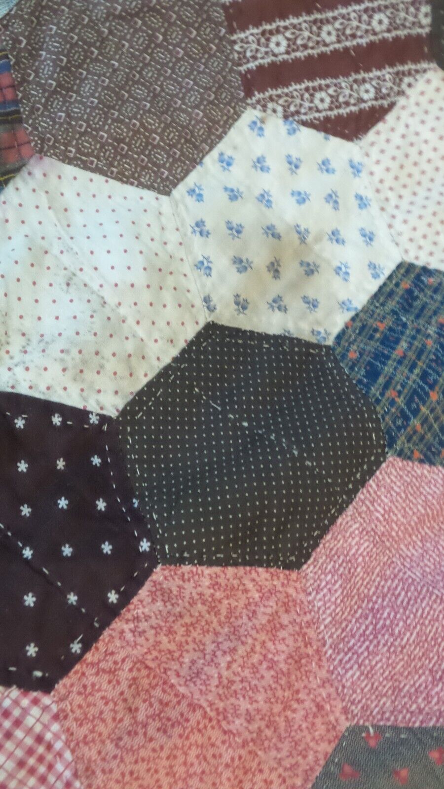 Vintage Hexagon Quilt in Brown Calico Design