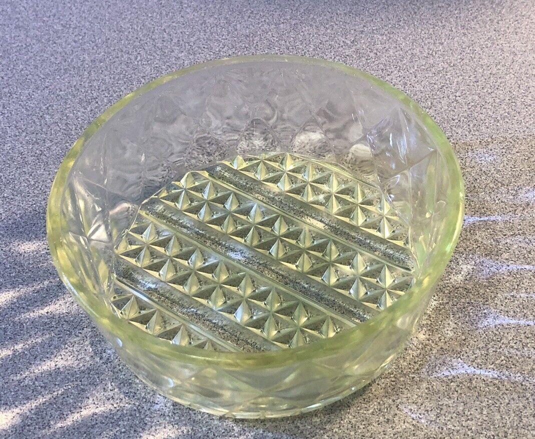 1800s Bryce Brothers Yellow Uranium Glass Bowl