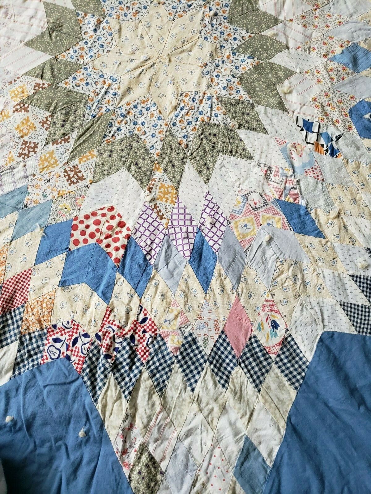1800s Handmade Star Quilt - 67" x 71