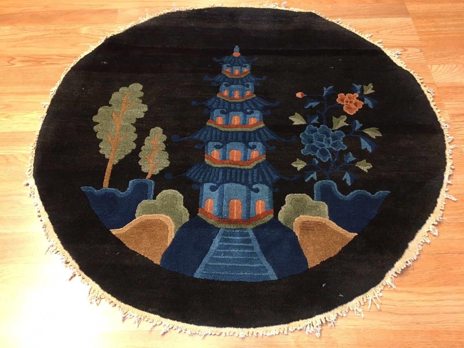 Stunning Antique Chinese Round Peking Rug 3 ft