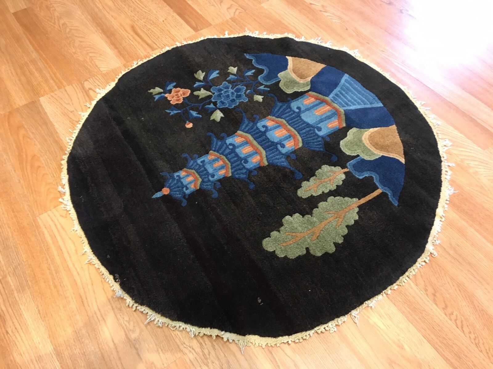 Stunning Antique Chinese Round Peking Rug 3 ft