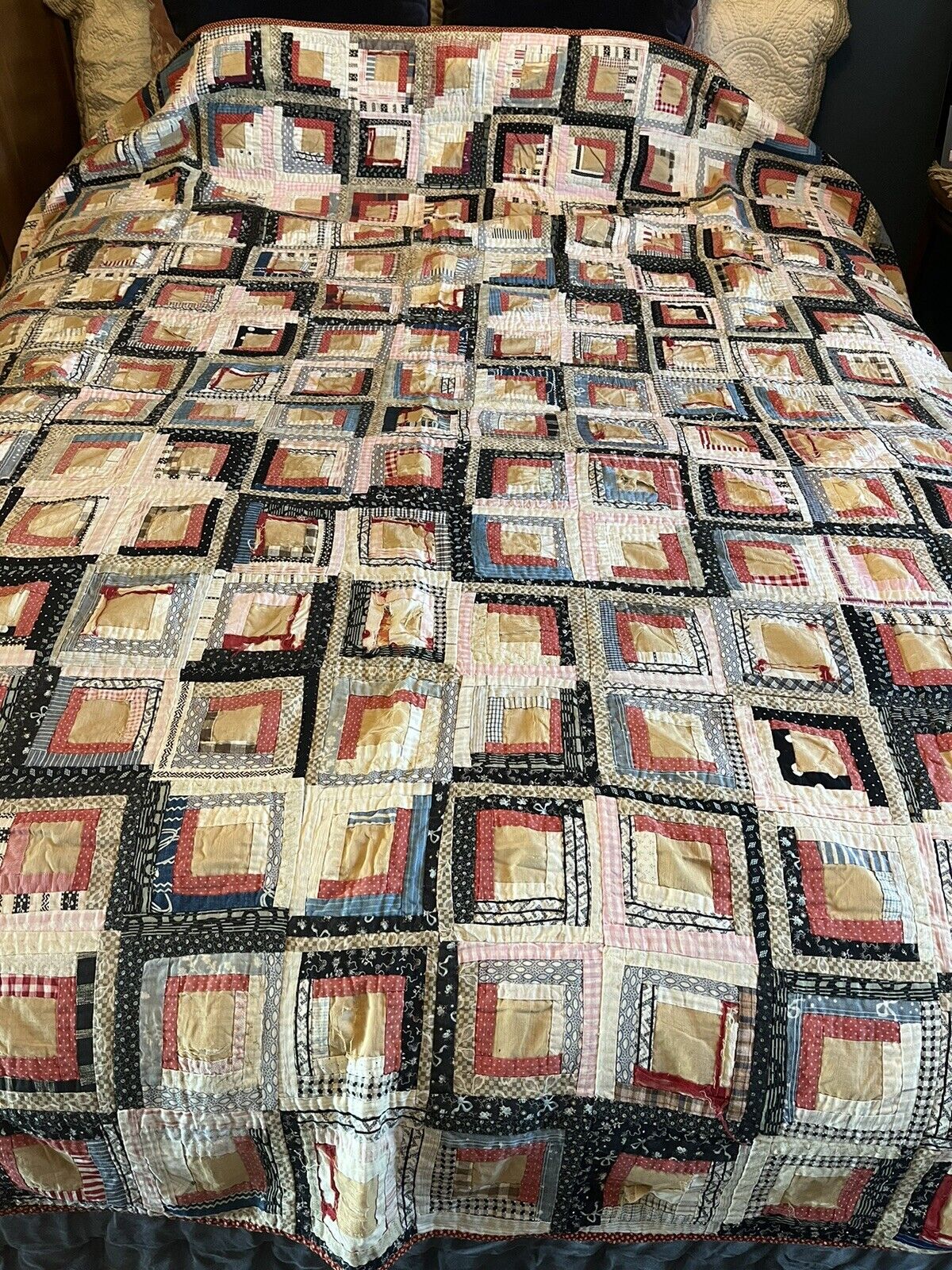Victorian Handstitched Log Cabin Quilt, 1800s