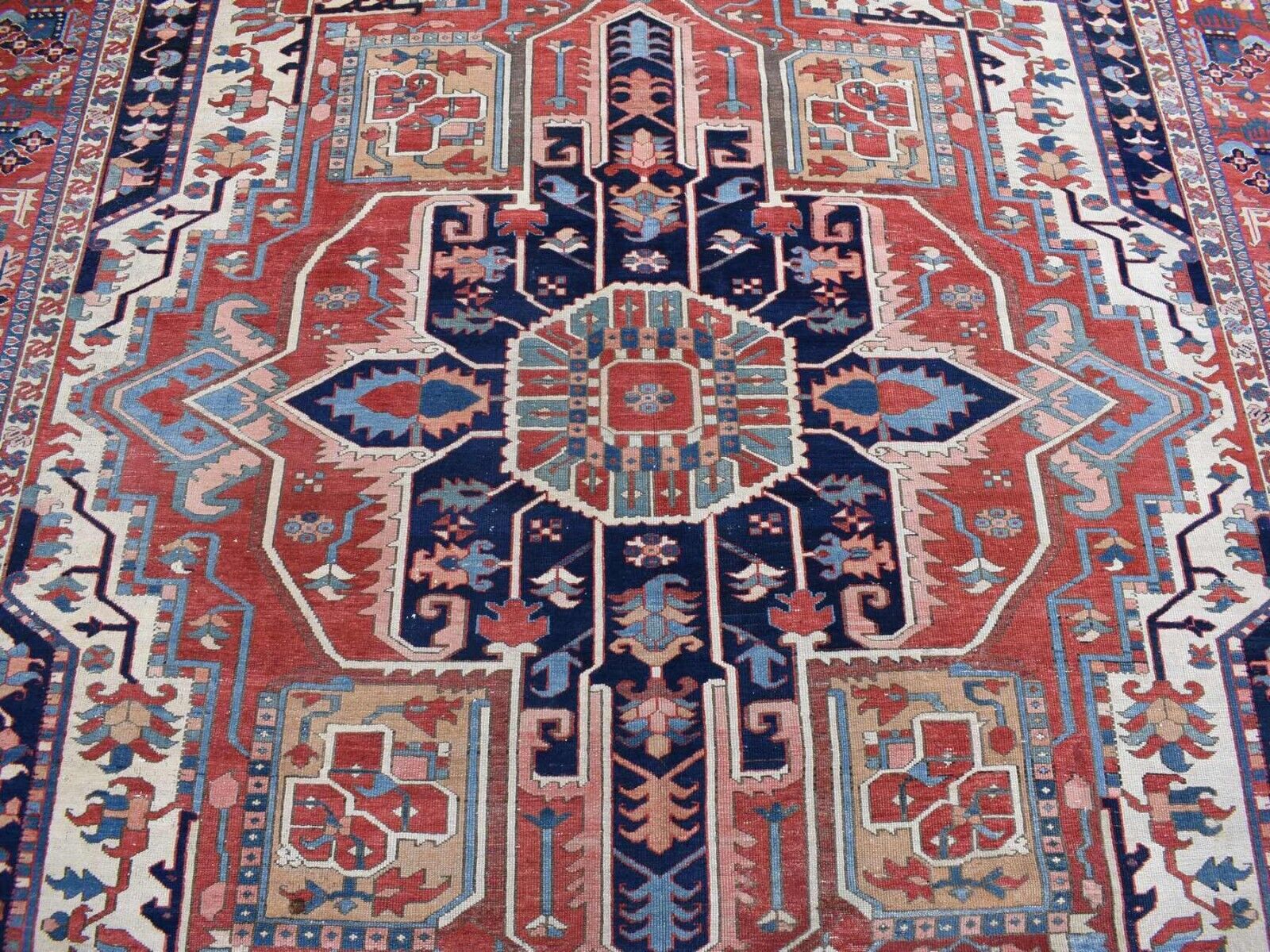 Antique Heriz Rug with Vivid Natural Dyes 8'10" x 12'5