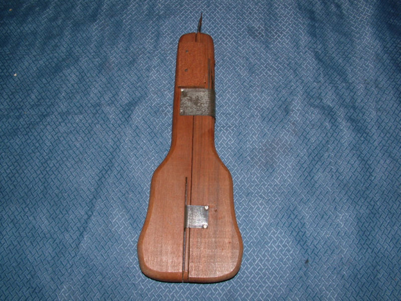 Early 1900s Vintage Rug Weaver Tool