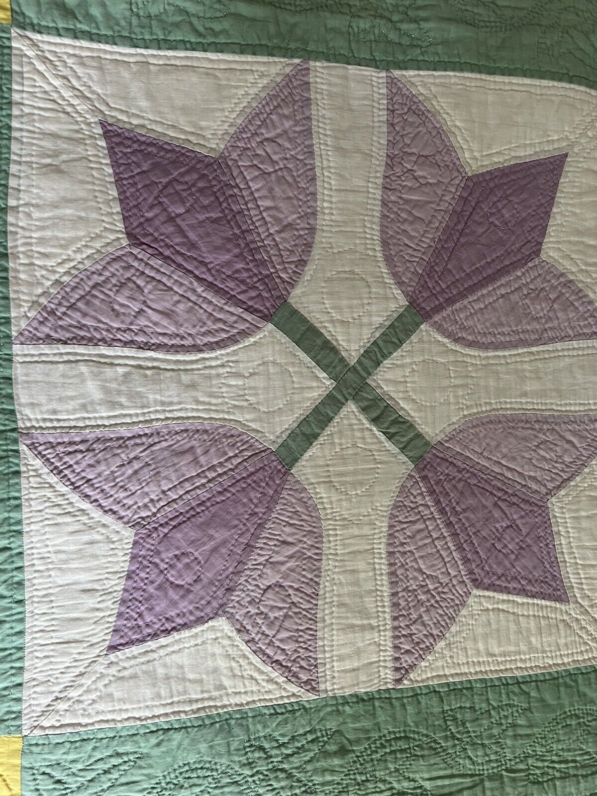 Victorian Applique Quilt with Tulip Design