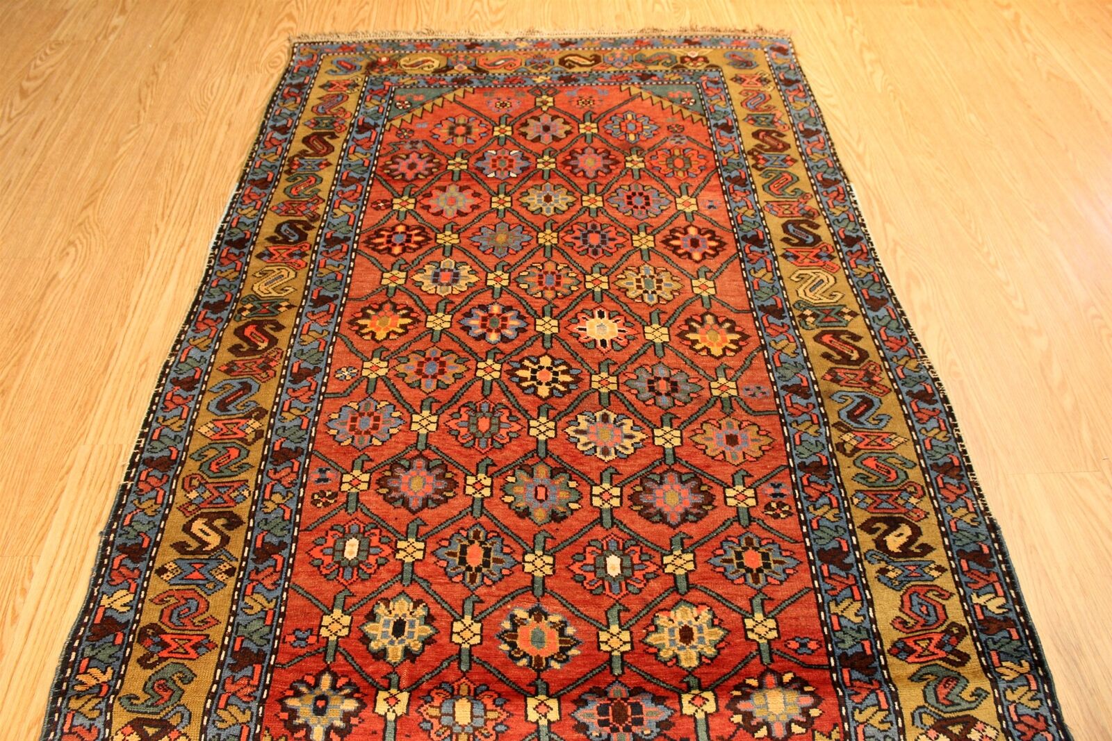 Vintage Early 1900s Karabakh Wool Rug 5' x 8