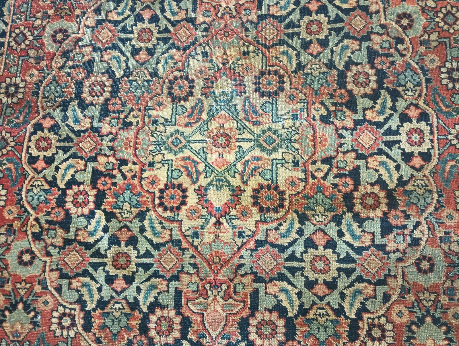 Authentic 1900s Persian Lavaar Rug 4' x 6