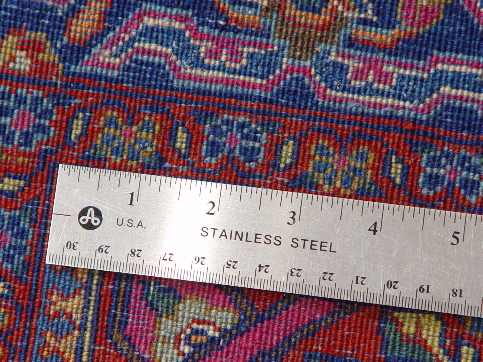 Antique 1900s Hand-Knotted Kashan Wool Rug