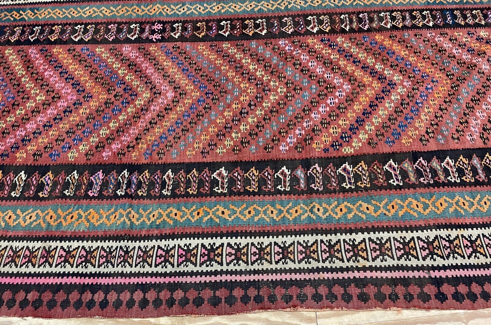 Vintage Turkish Kilim Flat Weave Rug, 5'6" x 10
