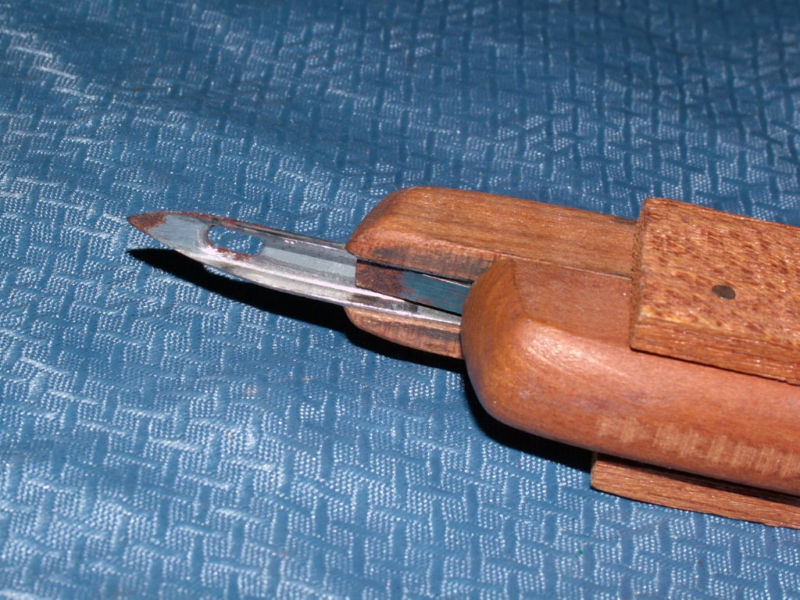 Early 1900s Vintage Rug Weaver Tool
