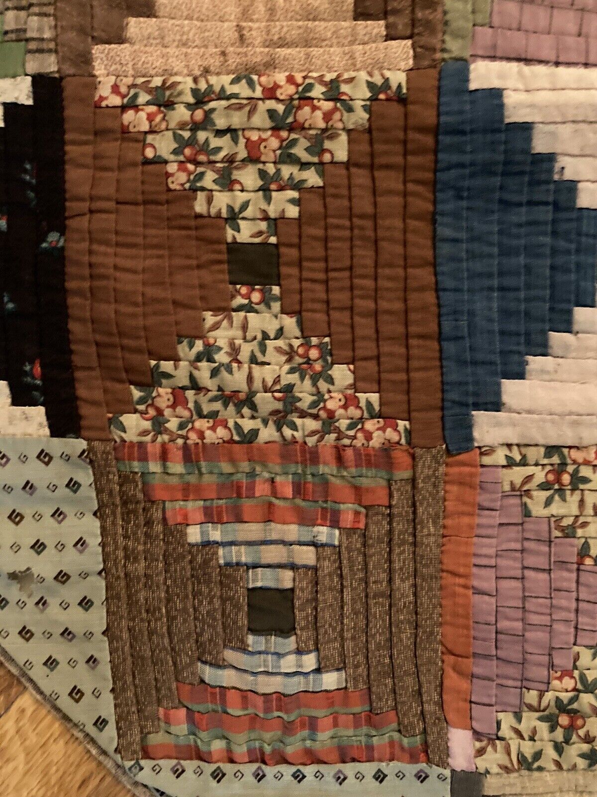 1800s Handmade Log Cabin Quilt Antique