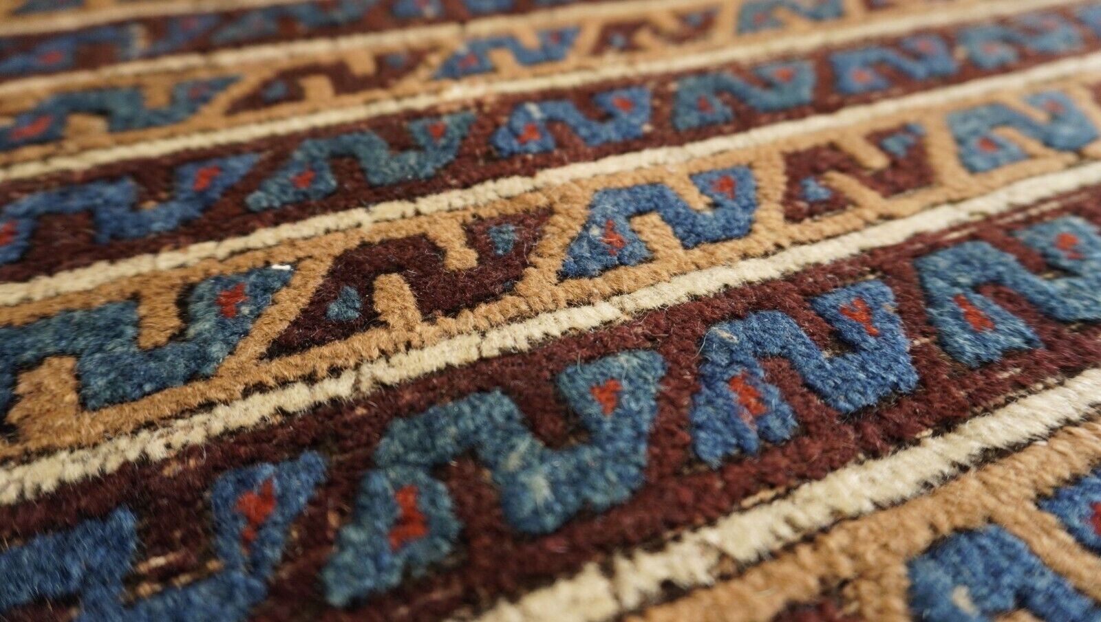 Antique Baluch Hand-Knotted Wool Tribal Rug 3' x 5'5