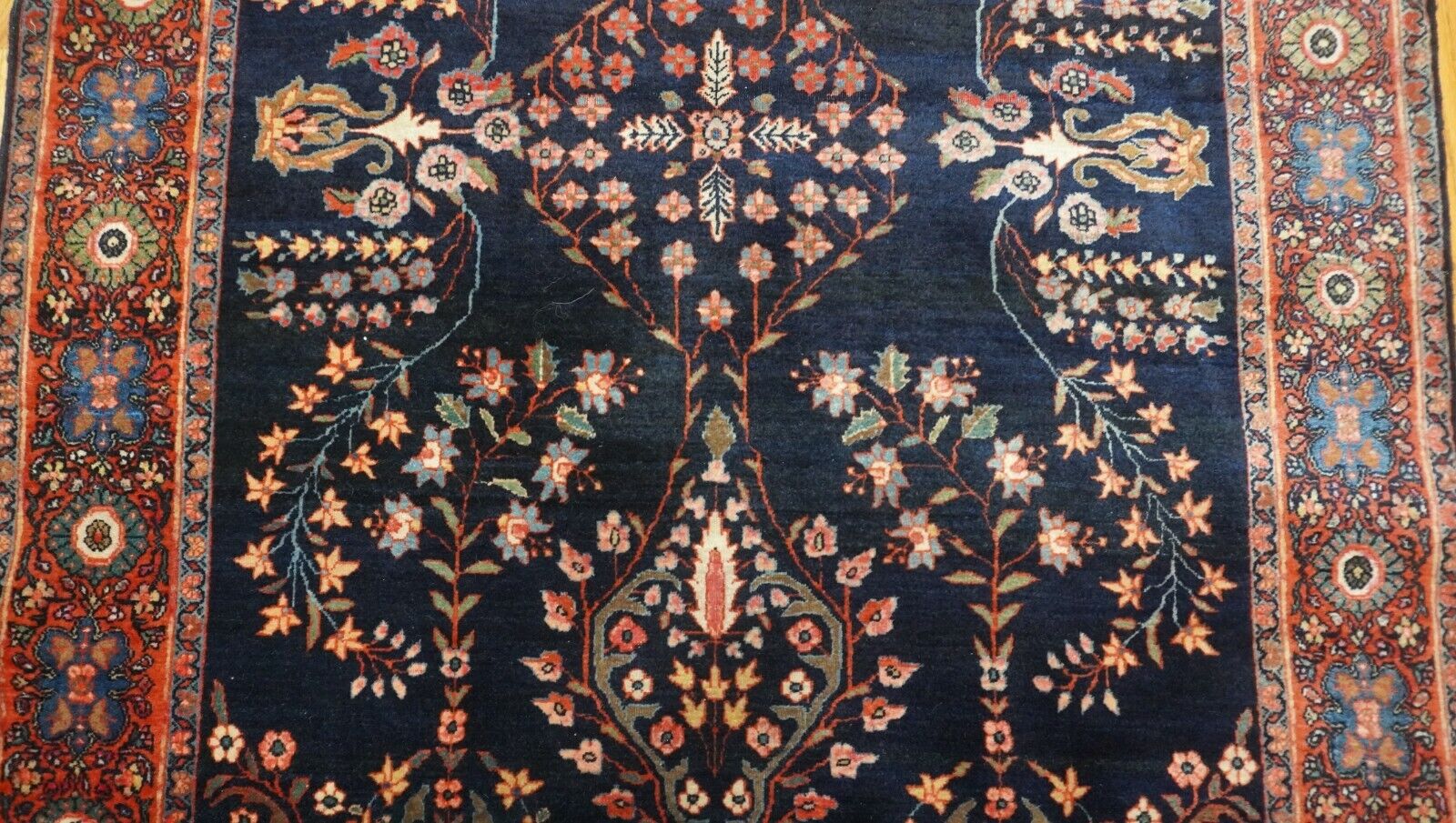 Antique 1900s Hand Knotted Saroukk Wool Rug