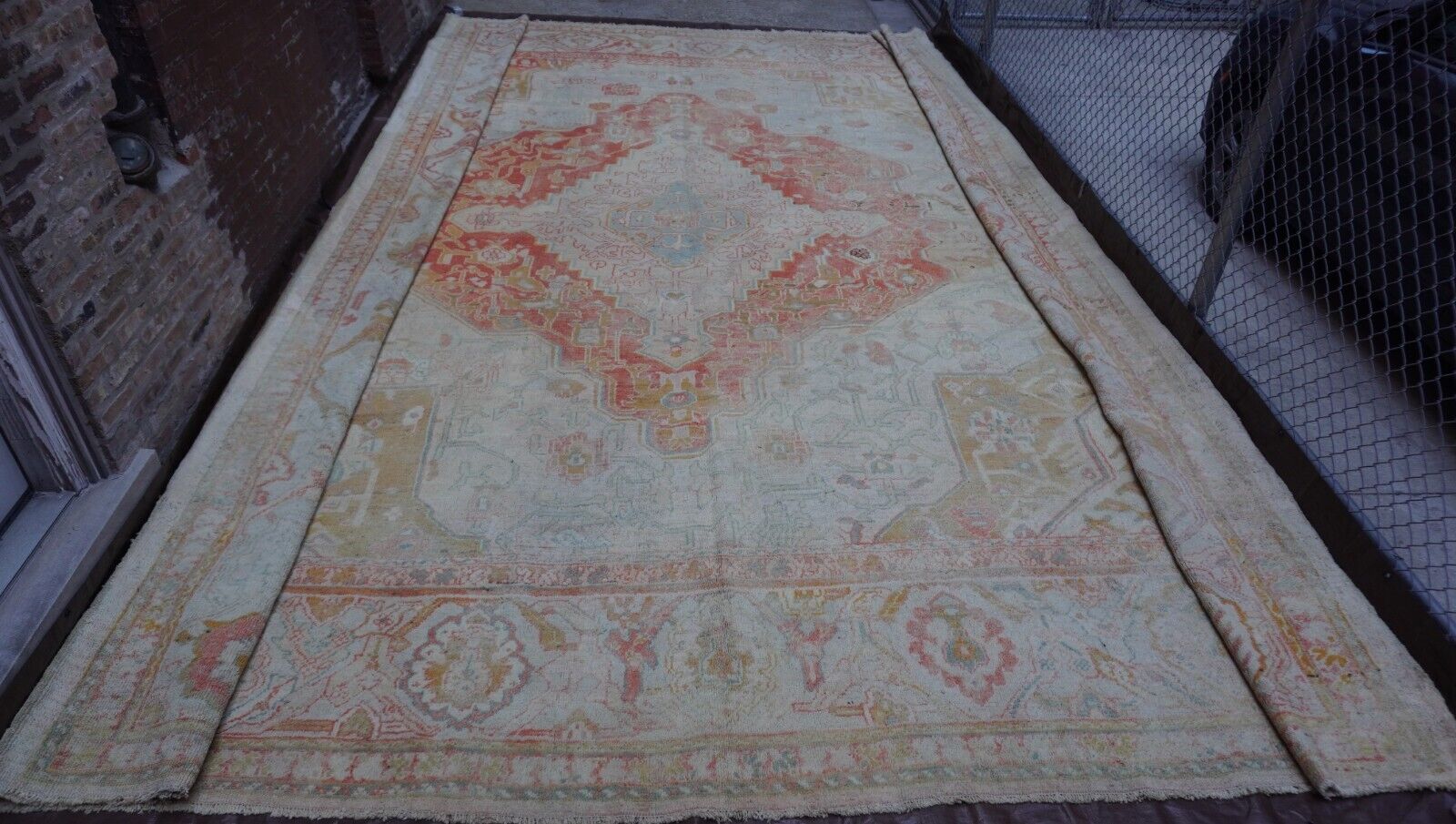 1900s Turkish Oushak Ivory Wool Palace Rug 17'x19