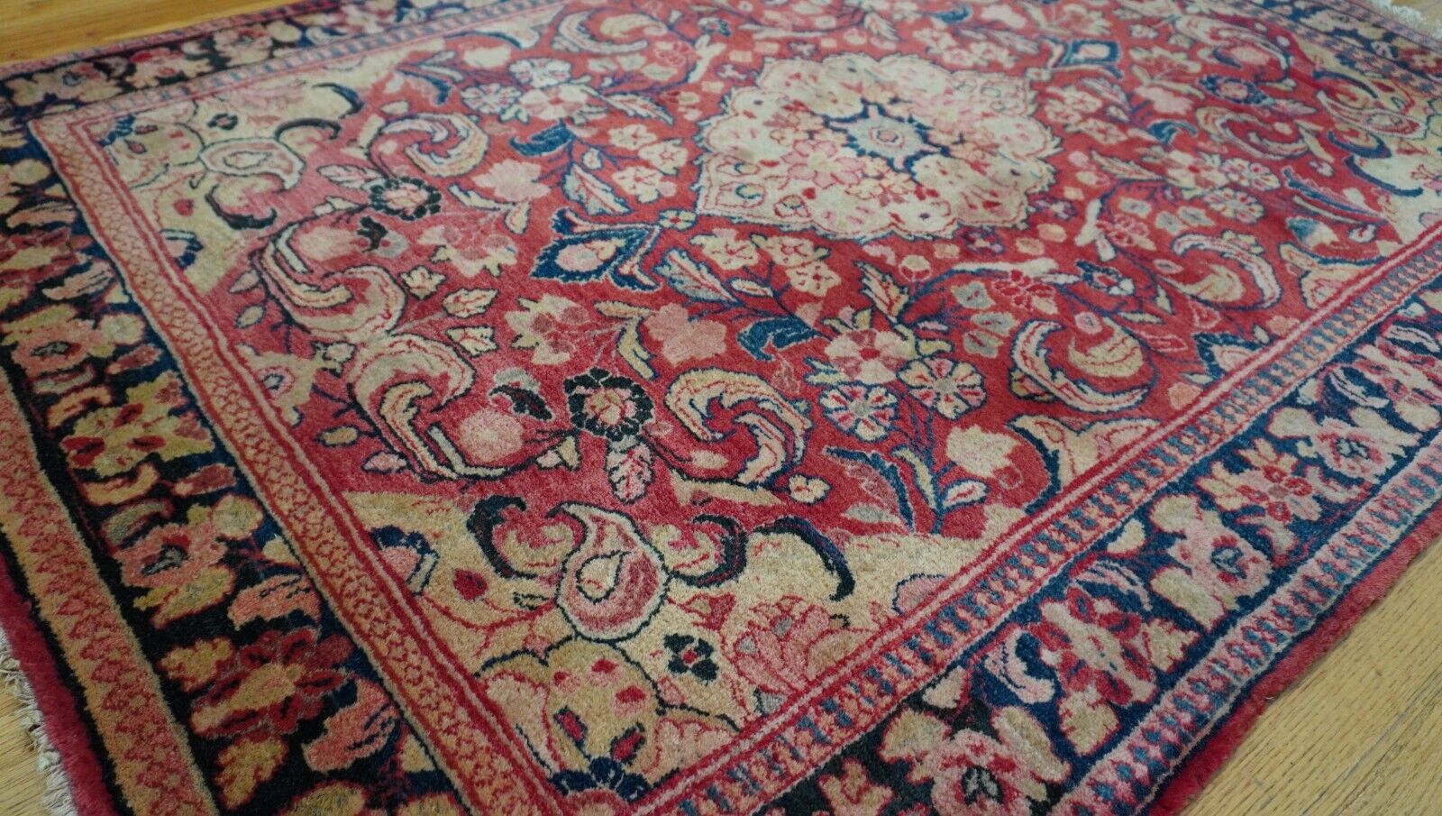Floral Hand-Knotted Antique Saroukk Wool Rug 3'5" x 5
