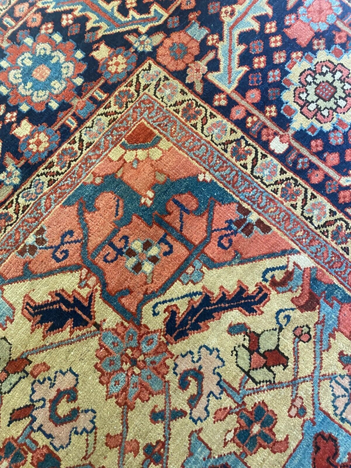 Unique 1900s Handmade Serapi Rug - 9x12