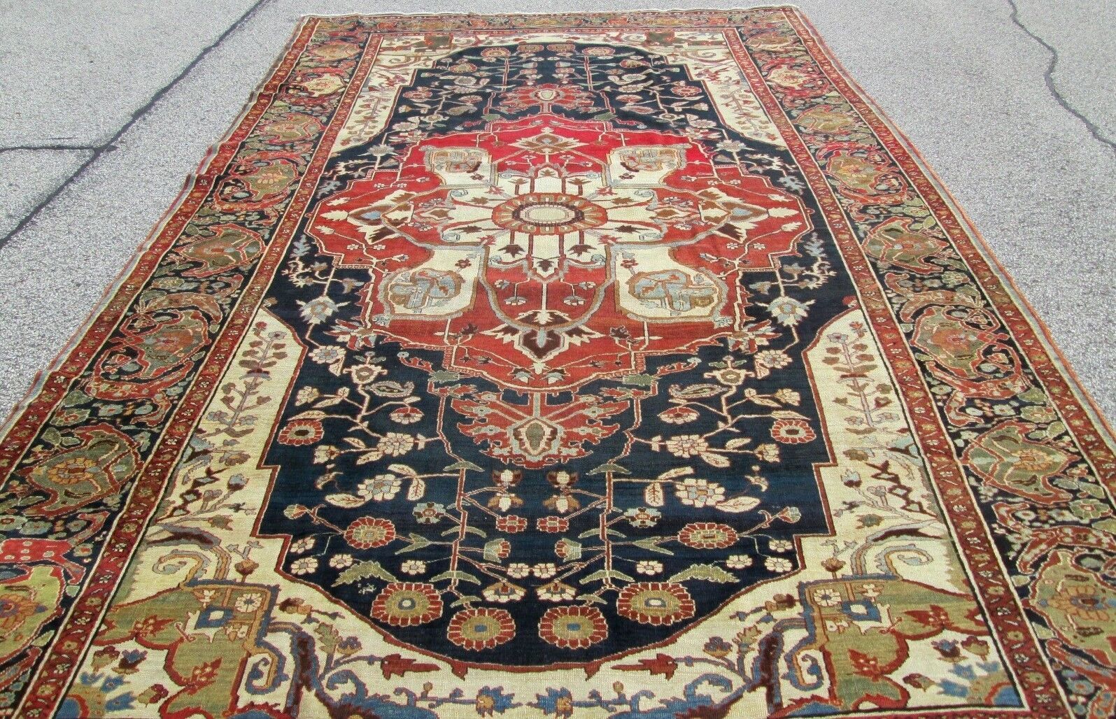Oriental Serapi Carpet Rug 11 x 18