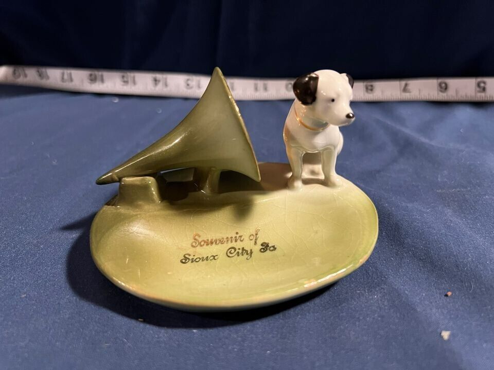 Sioux City Nipper Antique Souvenir Pin Tray